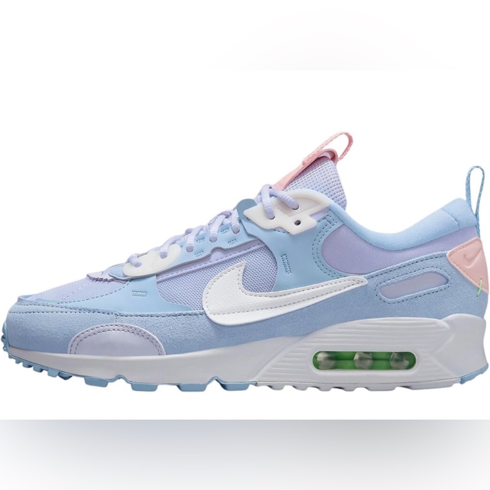 Nike womens Air Max 90 Futura NWT, Size 8.5
